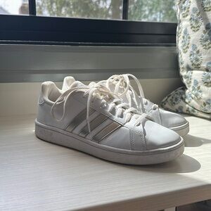 Women’s Adidas White Sneaker